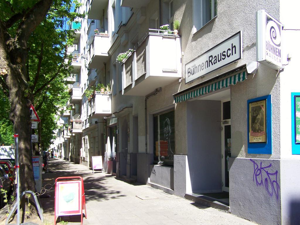 Altbauwohnung Mit 3 Baedern Berlín Exterior foto